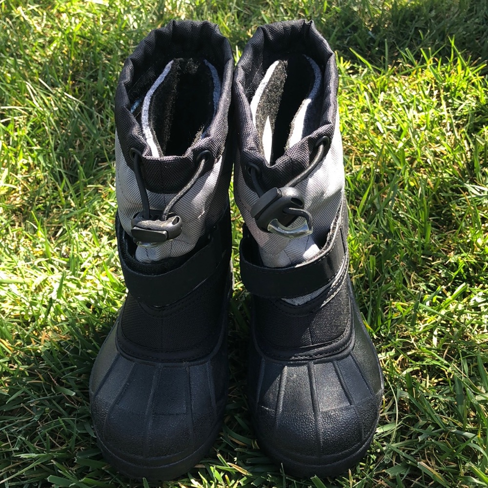 Brand New Columbia Snow Boots